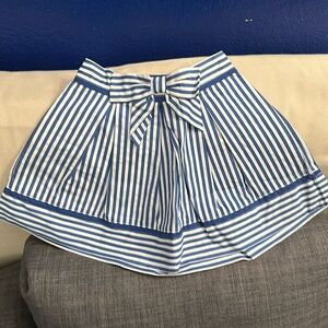 Janie and Jack blew and white striped skirt